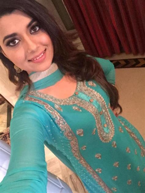 Pic Of Nimrat Khaira Looking Cute And Sweet Desi Comments