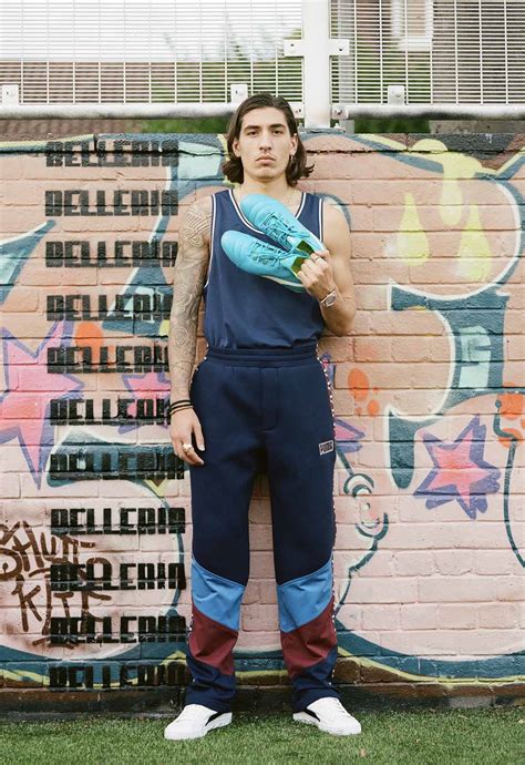 Hector bellerin has always shown a flair for fashion, but the arsenal star has now taken the this a step further by designing a pair of silk trousers with his mum. Hector Bellerin PUMA One Lookbook - SoccerBible