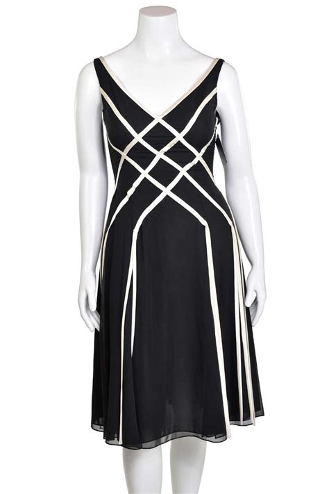 Adrianna Papell Black And White Sleeveless 100 Silk Fit And Flare Party