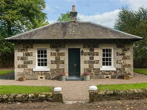 Whether you stay in one of our romantic retreats for two. 17 Amazing Remote Holiday Cottages in Scotland on ...
