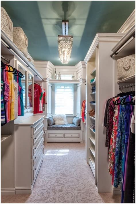 Maybe you would like to learn more about one of these? 10 Cool Seating Ideas for Your Walk-In Closet