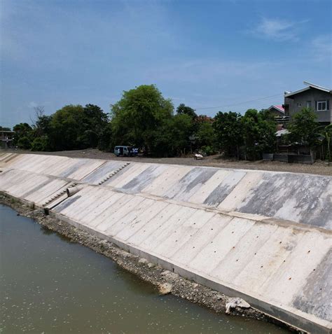 Pia Dpwh Completes Flood Control Projects Along Pe Aranda River
