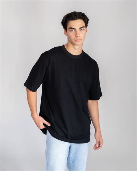 2023格安 新品oversize の通販 By ノブs Shop｜ラクマ T Shirt Black 得価hot