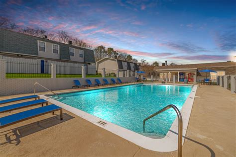 Rock Creek Apartments in Dothan, Alabama | Pet-Friendly