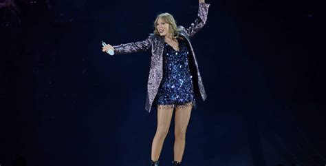 reputation stadium tour becomes highest grossing in us history iq magazine