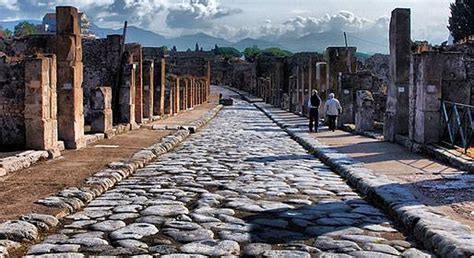 Her ne kadar araştırmacılar bu. Private Pompeii, Herculaneum, & Mt. Vesuvius Tour. From: Naples - 2020