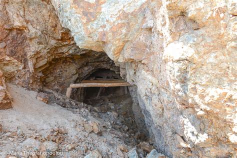 Η πρώην παίκτρια του survivor μαζί με την κολλητή της φωτογραφήθηκαν για την προώθηση του brand που ίδρυσαν οι δύο. ΚΑΤΩ ΤΗΓΑΝΙ (Παραλία) ΜΥΚΟΝΟΣ - GTP