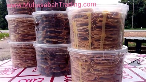 Kuih kapit has long been made in the traditional rolled form, but we have improved upon the rolled kuih kapit to have the peanut butter love letters. Pembekal kuih kapit coklat peanut butter - YouTube