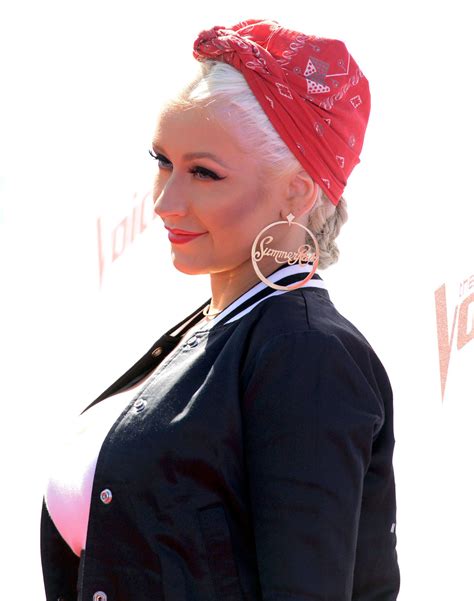 Christina Aguilera 3 Hot Celebs Home