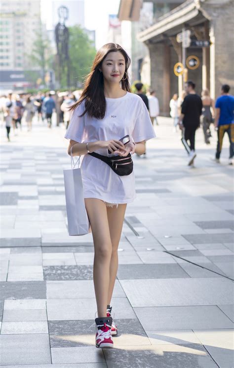 Pin By Chunho Lau On 웨이보 Chinese Fashion Street China Street Fashion