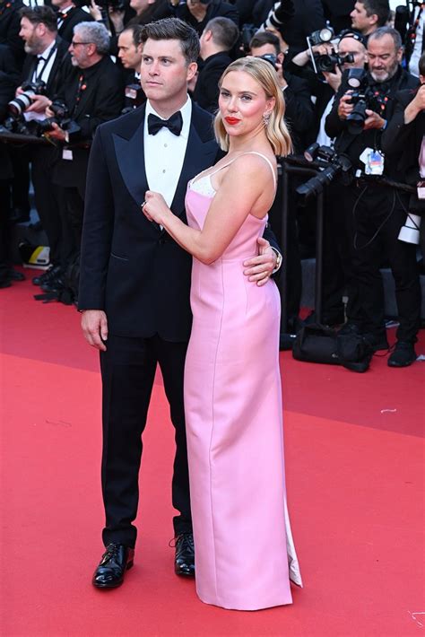 Scarlett Johansson And Colin Jost Pics Photos Of The Couple Hollywood Life