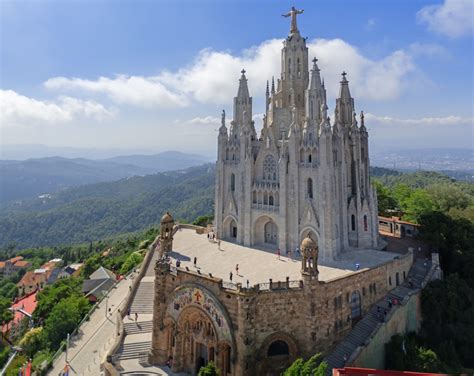 14 Most Amazing Churches In Spain Map Touropia