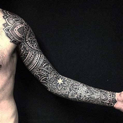 50 insanely detailed dotwork tattoos that will make you want one (like, now.) 100 Amazing Dotwork Tattoo Ideas That You'll Love
