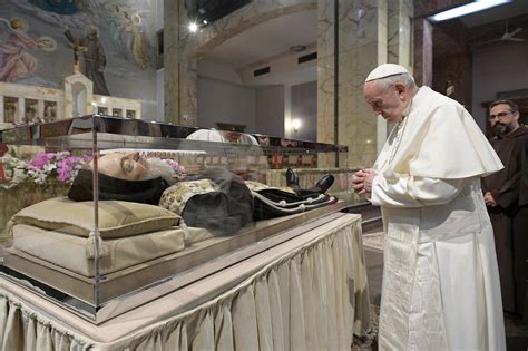 Pope Francis Makes Pilgrimage To Honor A Rock Star Saint The New York