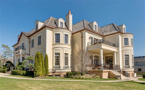From start to finish, mansion homes will design, manage, and execute your dream home! 14,000 Square Foot Mansion In Ontario, Canada | Homes of ...