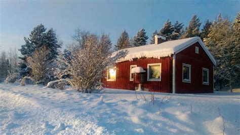 Swedish Lapland Cottage Near Lake Dogsled Boat Chalets For Rent In