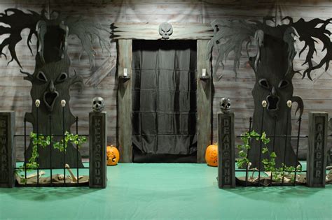 10 Wonderful Scary Halloween Haunted House Ideas 2023