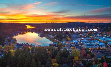 Beauty And Night Life In Lake Oswego Searchtexture