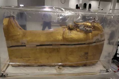 After 3300 Years King Tuts Coffin Has Been Removed From His Tomb For