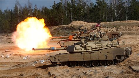 The Us Plans To Send M1 Abrams Tanks To Ukraine Officials Say The