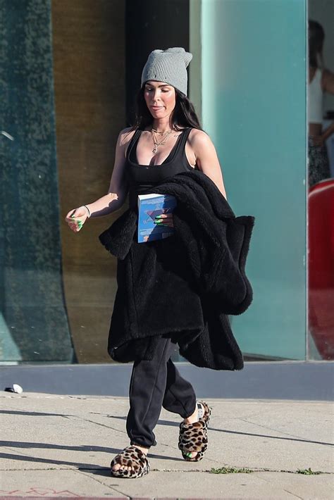 megan fox treats herself to a spa day after returning from berlin photo 4708243 megan fox