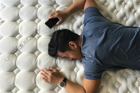 When choosing an air mattress it's important to find one that's easy to inflate and deflate. The Best Mattress for 2019 | Reviews.com