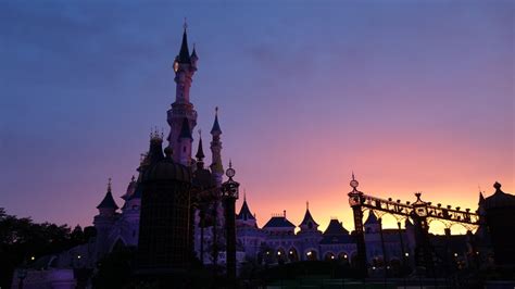 .kong disneyland hotel and/or disney's hollywood hotel managed by hong kong international you are going to another disney site and a different privacy policy, terms of use and/or sales terms. You have to see this Sunset August 2015 at Disneyland Paris - YouTube