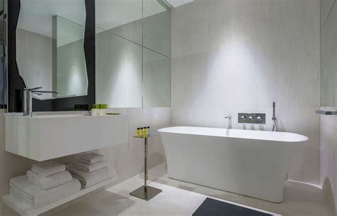 Weirdly enough enzo catches rhylee in the shower. The South Beach | Habitus Living