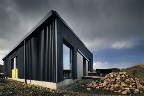 Black House By Rural Design Architects Homedezen
