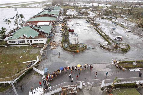 Super Storm Yolanda Haiyan Hits The Philippines