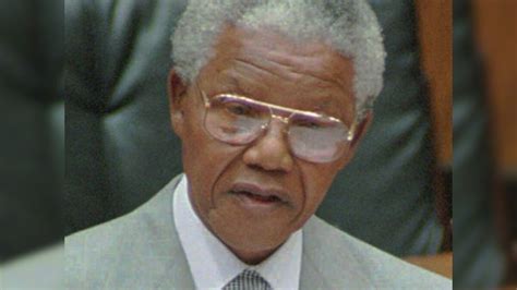 Mandela Responding To Treatment Says S Africa Govt Firstpost