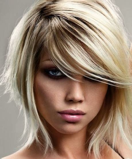 Forme de visage oblong ou rectangulaire | choisir la bonne coupe pour la forme de votre. Coupe de cheveux pour visage allongé