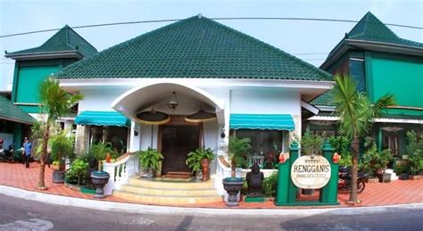 Lokasi the rich jogja hotel adalah hotel di lokasi yang baik, tepatnya berada di mlati. Harga Kamar Hotel Rengganis (Jogja) - IDNHotel.com | Hotel ...
