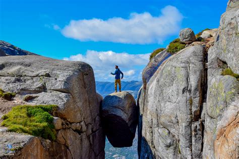 May 23, 2021 · κρυμμένο στα νορβηγικά βουνά, το kjeragbolten είναι ένα μέρος που μοιάζει εντελώς εξωπραγματικό. The Famous Kjeragbolten In Norway — Steemkr