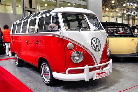 Volkswagen To End Production Of Iconic Hippie Bus This Year The Verge