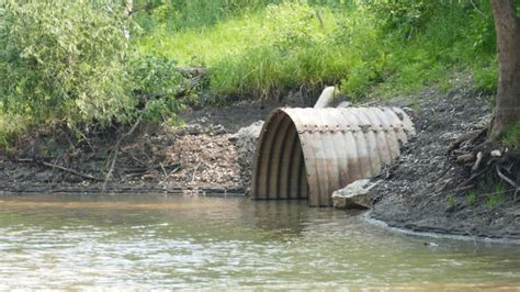 3 Million Litres Of Diluted Sewage Pours Into Assiniboine River Cbc News