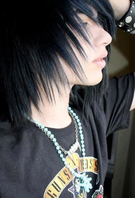 Claim your free 50gb now. Emo Hairstyles for Trendy Guys - Emo Guys Haircuts ...