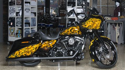 Harley And Marvel Customs For The Superhero In You Harley Davidson
