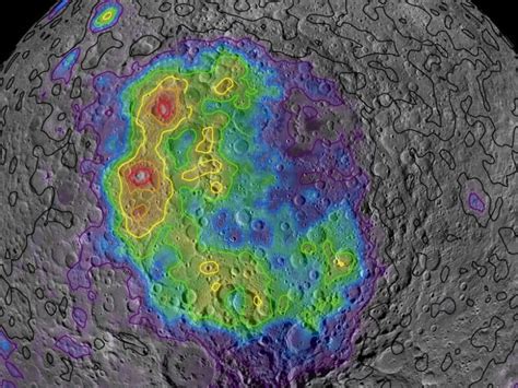The Largest Crater On The Moon Reveals Secrets About Its Early History