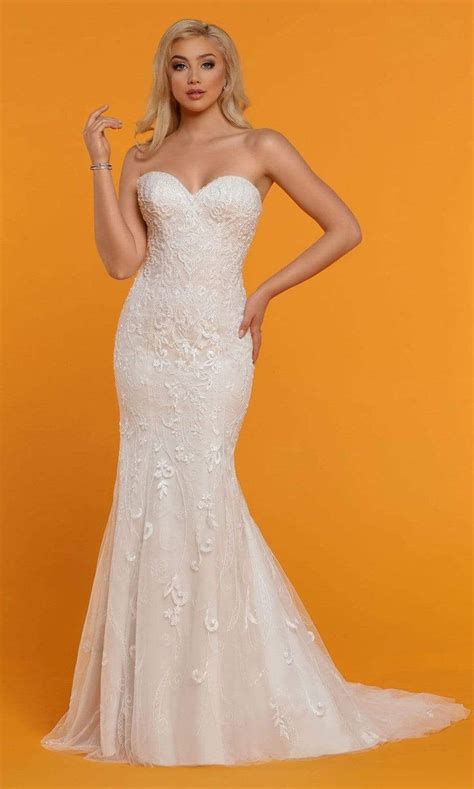 Engage Pure Glamour On Your Wedding Day In This Stunning Da Vinci Bridal 50518 Wedding Dress