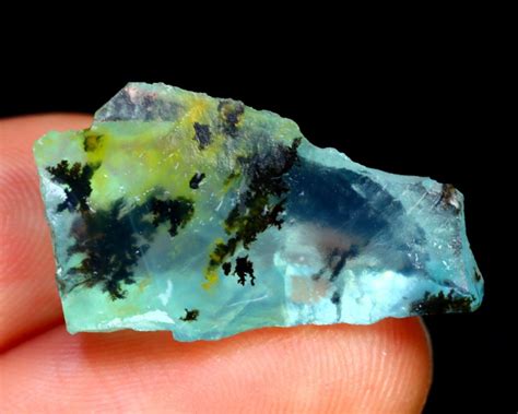 Peruvian 706ct Rare Andean Mountain Peruvian Opal
