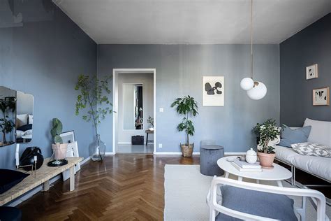 You need to decide what look you are going for (how blue, how light or dark) and pick a few to get samples in to try in your home! Home with petrol blue walls - COCO LAPINE DESIGNCOCO LAPINE DESIGN