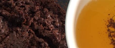 The best brownie recipe ever has the perfect crackly top with bites of fudgy, chewy chocolate goodness. Chocolate Mascarpone Brownies Recipe - Genius Kitchen ...