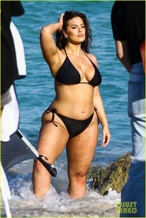Ashley Graham Shows Off Her Curves During Bikini Photo Shoot Photo 4050872 Bikini Photos