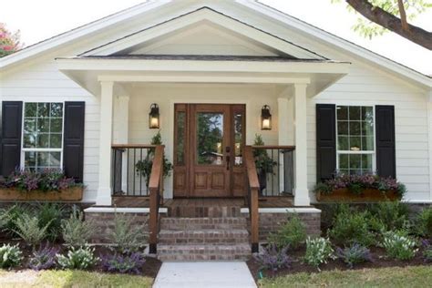 35 Beautiful Farmhouse Front Porch Steps Ideas Page 26 Of 34