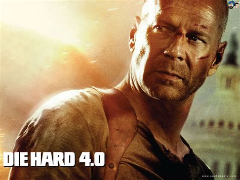 As the nation prepares to celebrate independence day, veteran cop john mcclane (bruce willis) carries out another routine assignment: Die Hard 4 Movie Wallpaper #1
