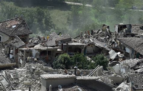 Central Italy Earthquake — Shocking Scenes Of Devastation National Enquirer
