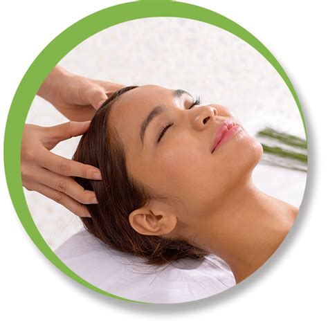 Hot Oil Scalp Massage Refine Wellness