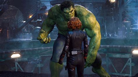 Hulk And Black Widow Kiss Scene Avengers Age Of Ultron 2015 Movie