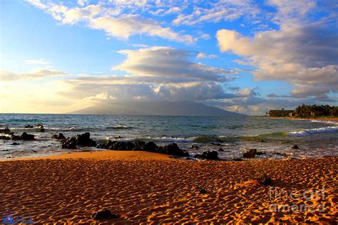 Hawaiian Beach Of Maui Photograph By Michael Rucker